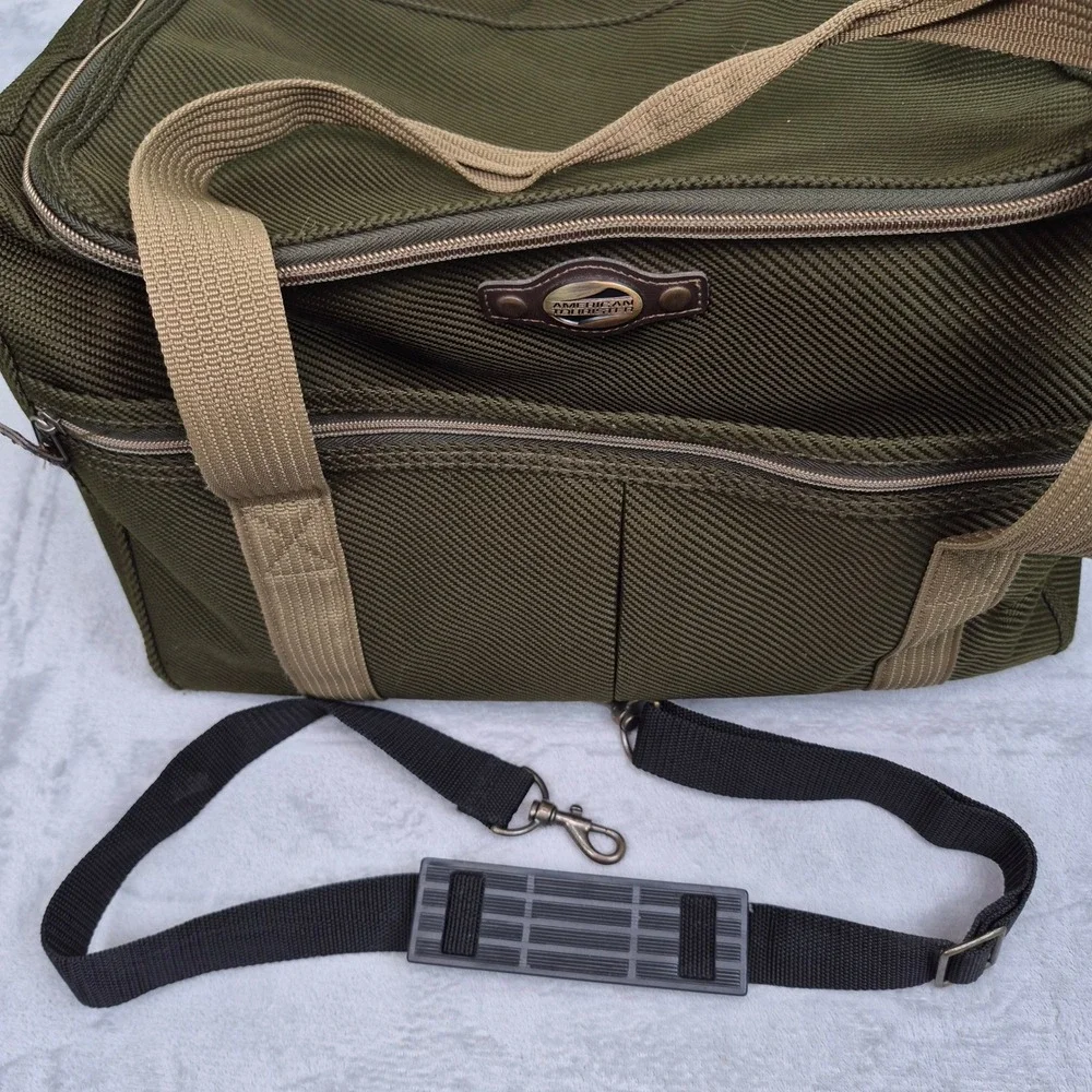 American Tourister Kenya 6 Olive Green Duffle Bag Travel Carry On 72874-660